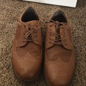 Men’s Report dress shoe